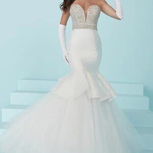 TIFFANY 16217 SZ-8 IVORY MERMAID WEDDING GOWN PROM DRESS PAGEANT FORMAL